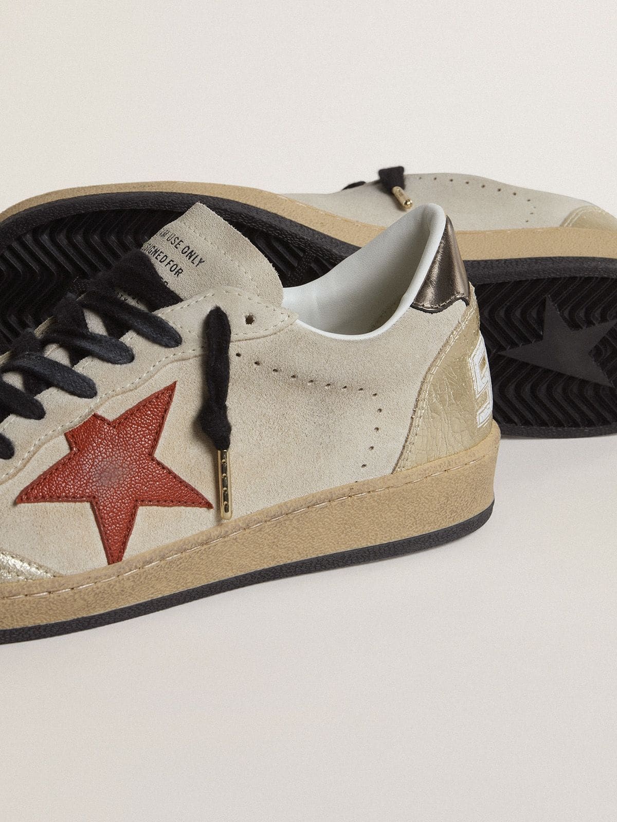 Ball Star in beige suede with red leather star and metallic bronze foiled leather heel tab - 3