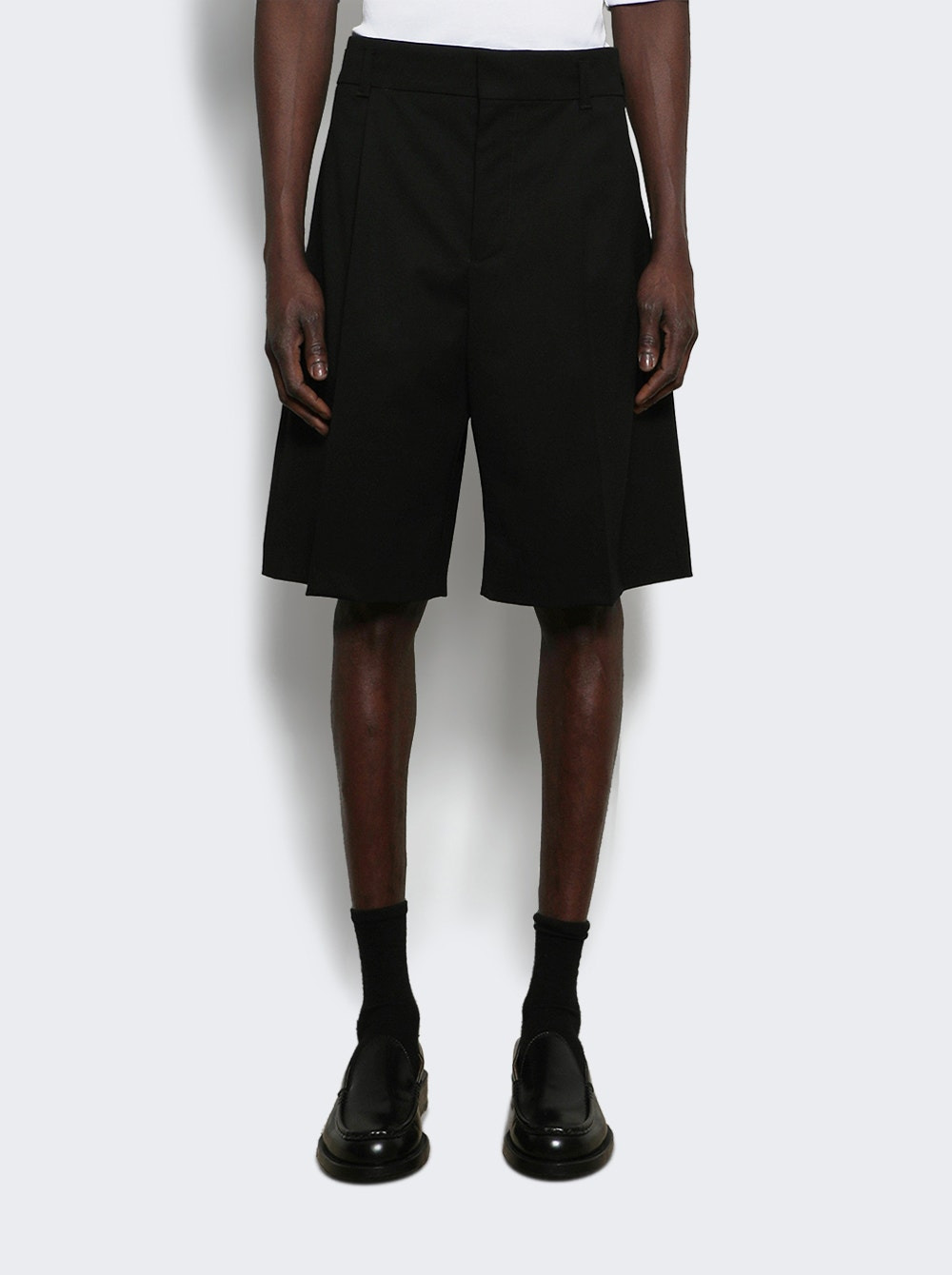 The Ovalu Shorts Black - 2