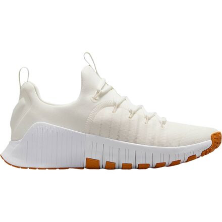 Free Metcon 6 Shoe - Women's - 4