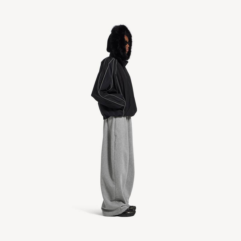 Women's Barrel Sweatpants in Dark Heather Grey 3