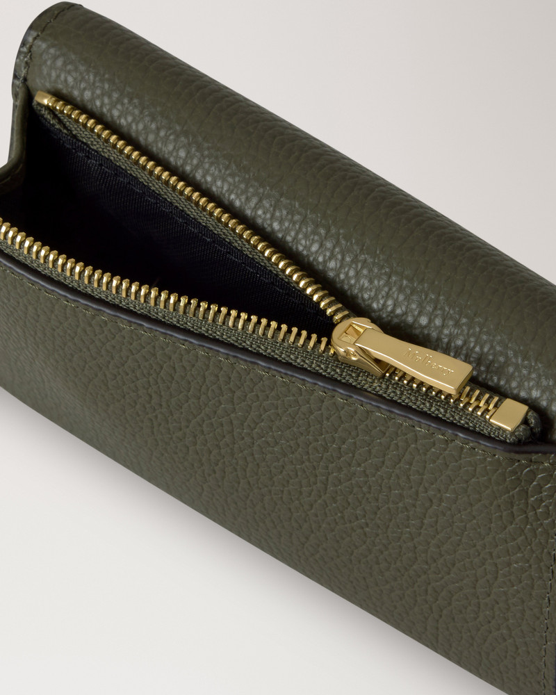 Mulberry Folded Multi-Card Wallet
Juniper Green Small Classic Grain outlook