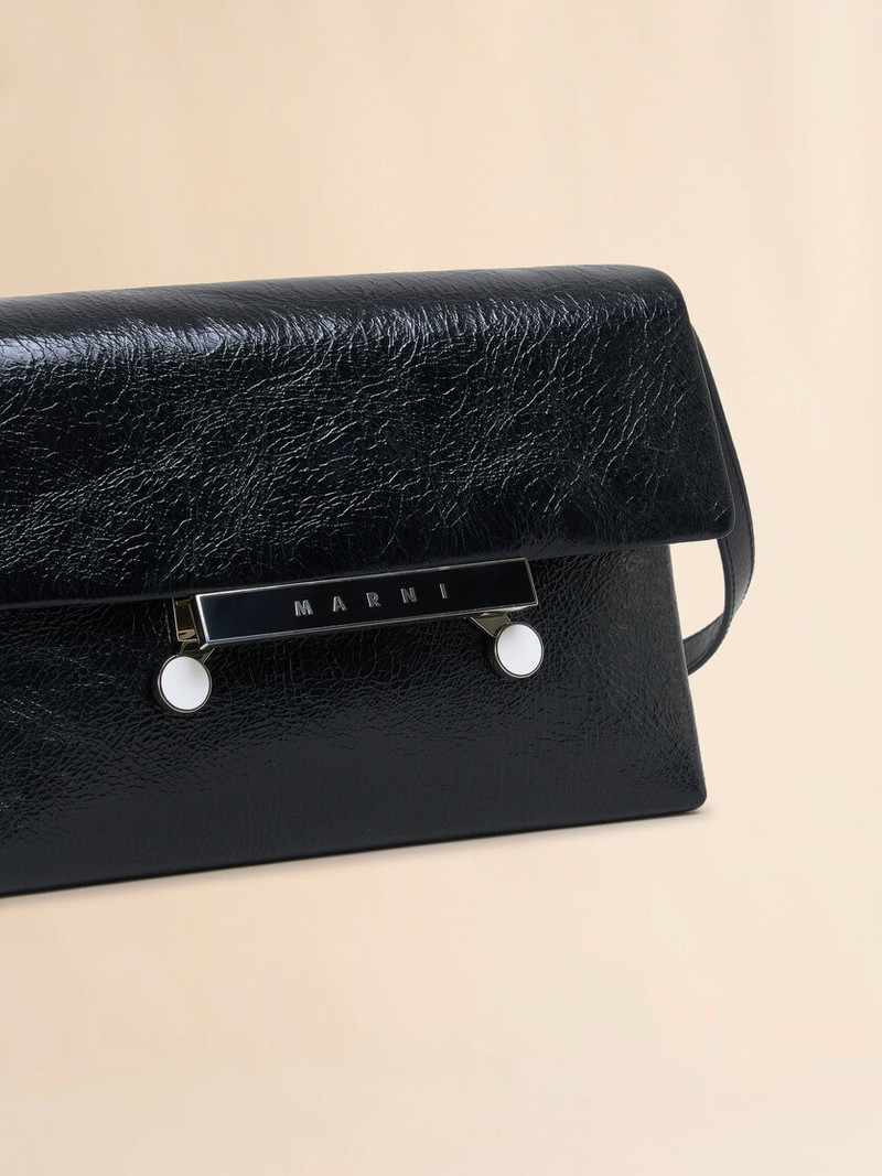 BLACK CRAQUELÉ PATENT LEATHER SMALL ENVELOPE BAG 5