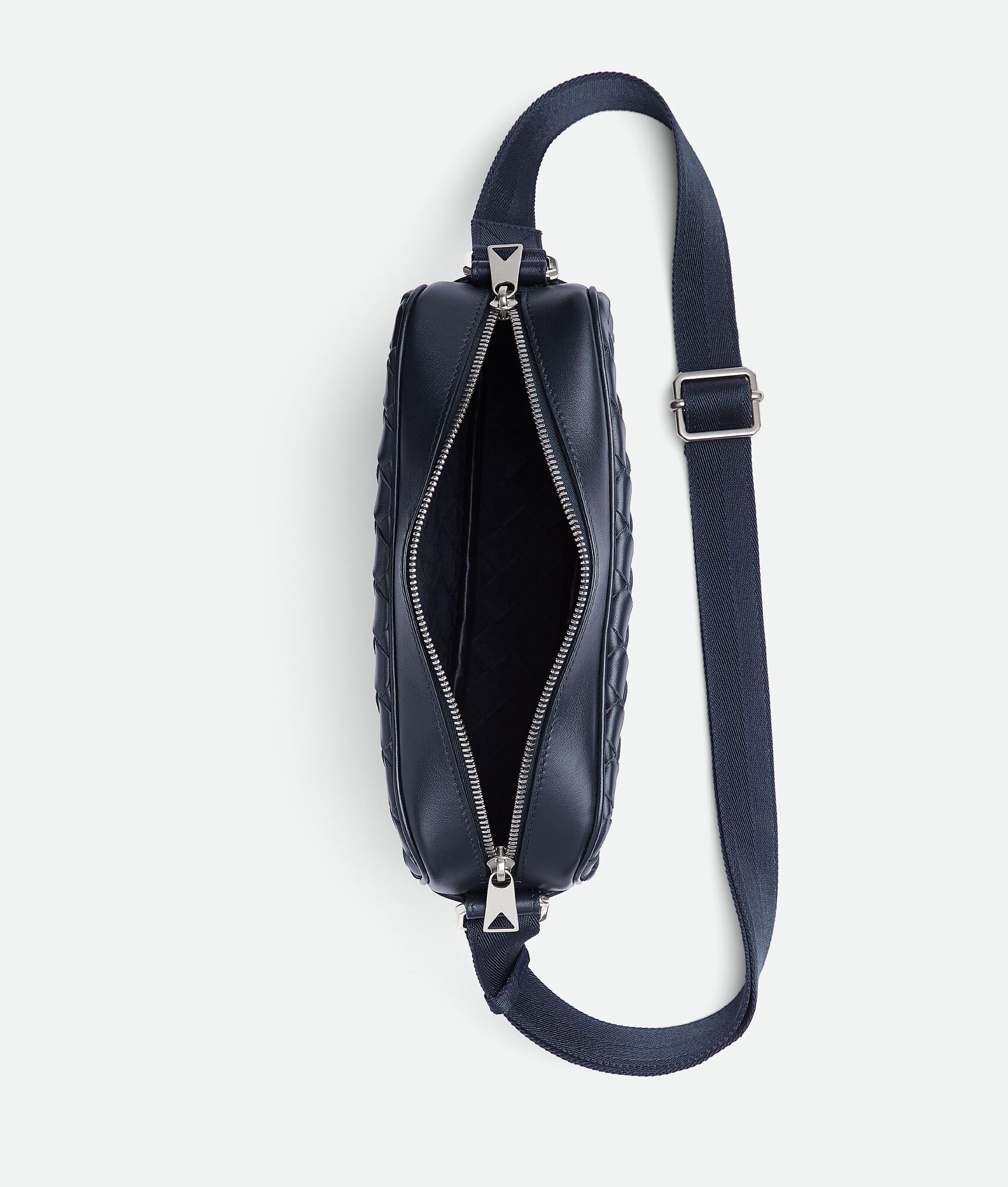 small classic intrecciato camera bag - 3