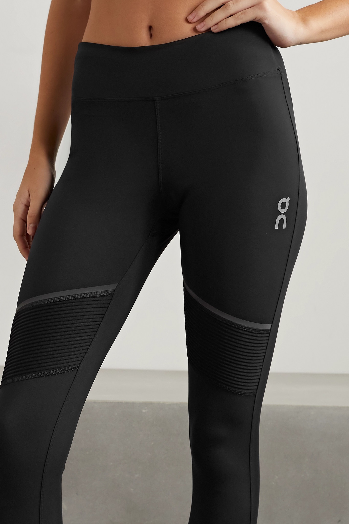 Paneled recycled stretch leggings - 5