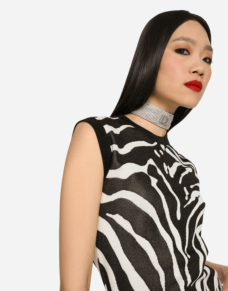 Sleeveless viscose jacquard sweater with zebra design 4