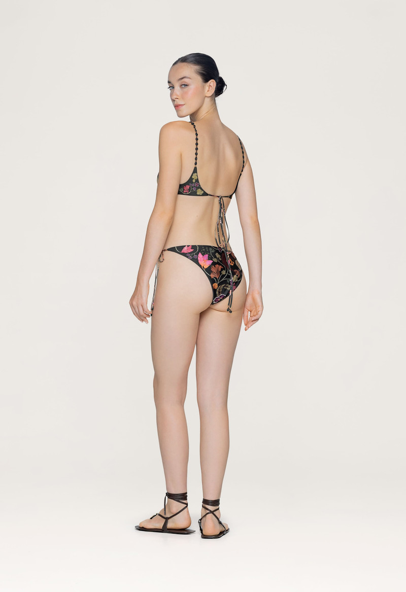 Magia Habitat Bikini Top 4