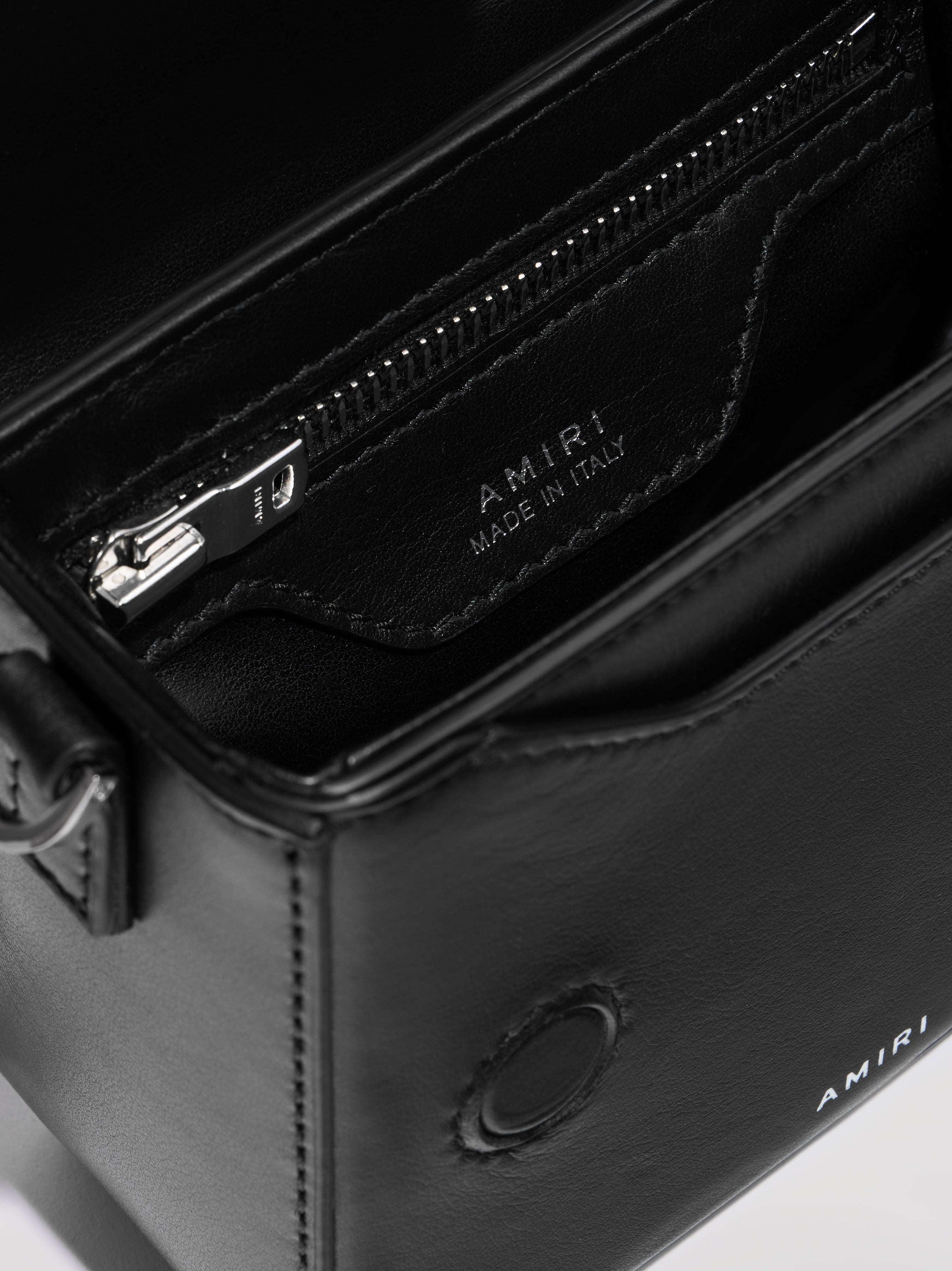 【AMIRI】マイクロ MA バッグ マグネット式フラップ AMIRI MICRO M.A. BAG | REVERSIBLE