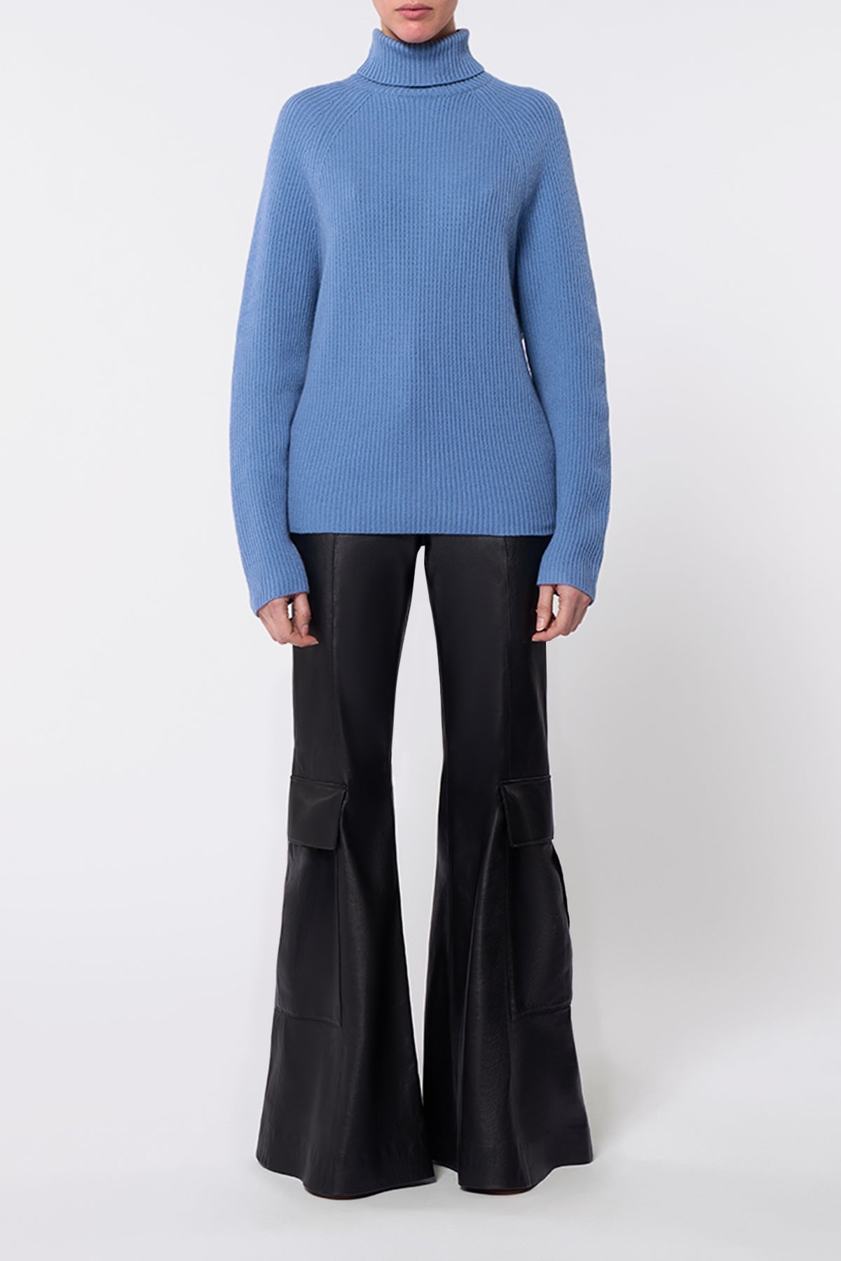Wigman Knit Turtleneck Sweater in Light Blue Cashmere - 2