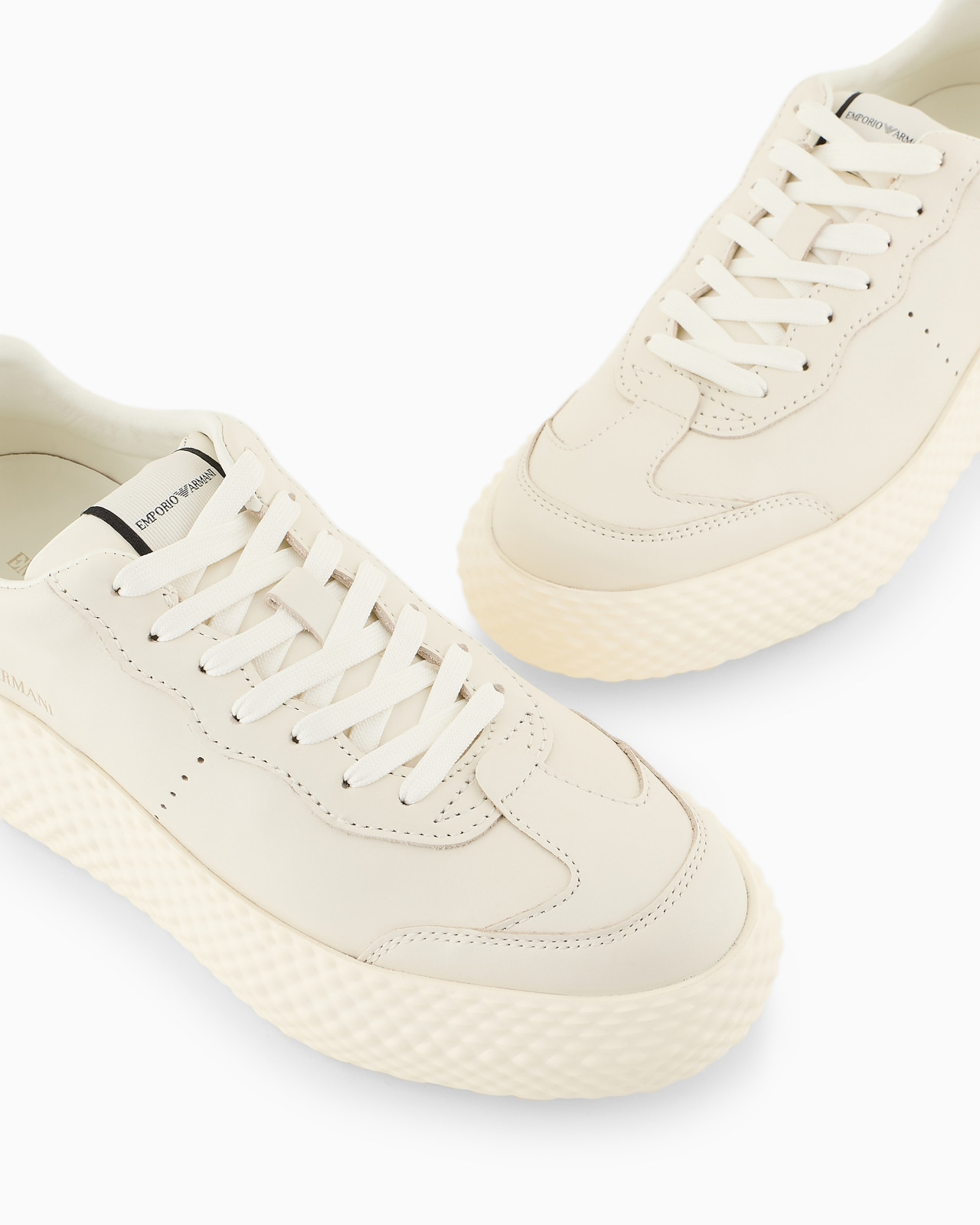Chunky leather sneakers with gold back - 5