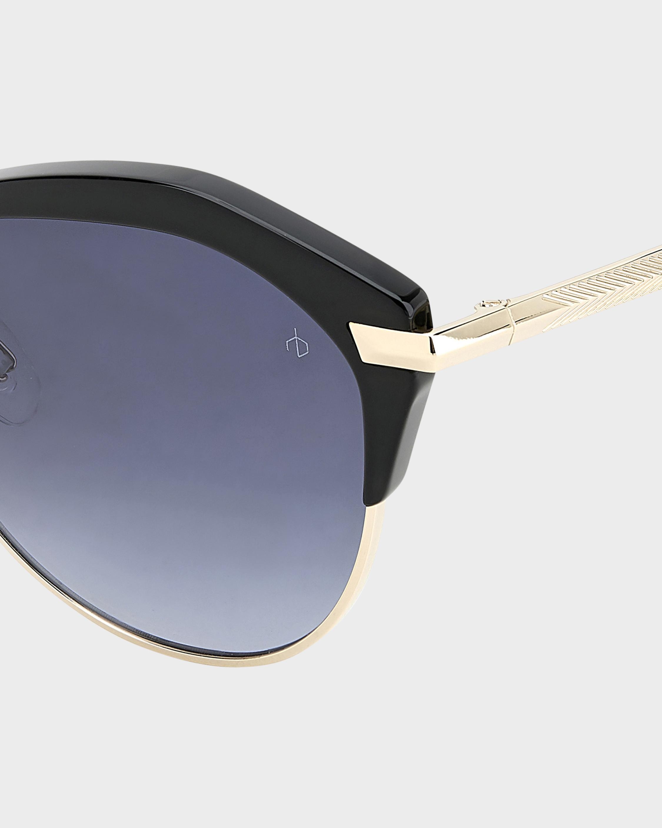 Josie
Oval Sunglasses - 3
