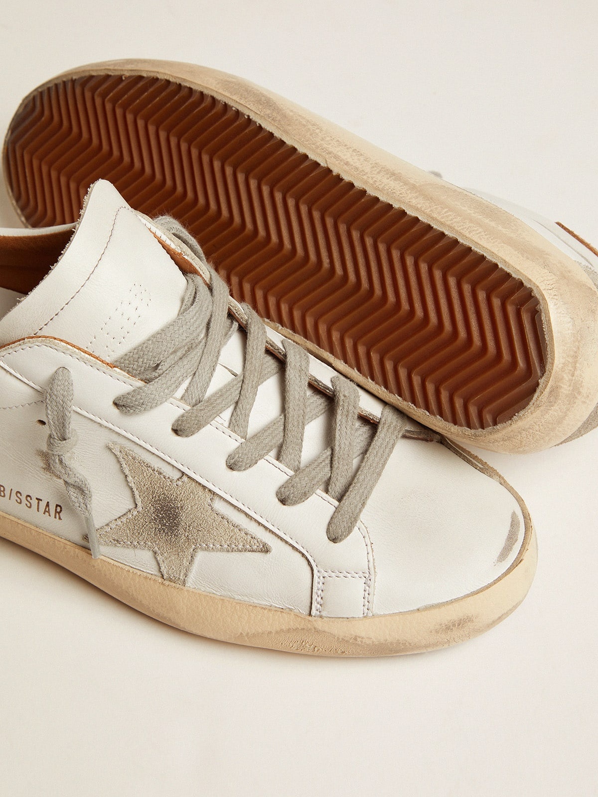 Women’s Super-Star sneakers with suede star and brown heel tab - 3