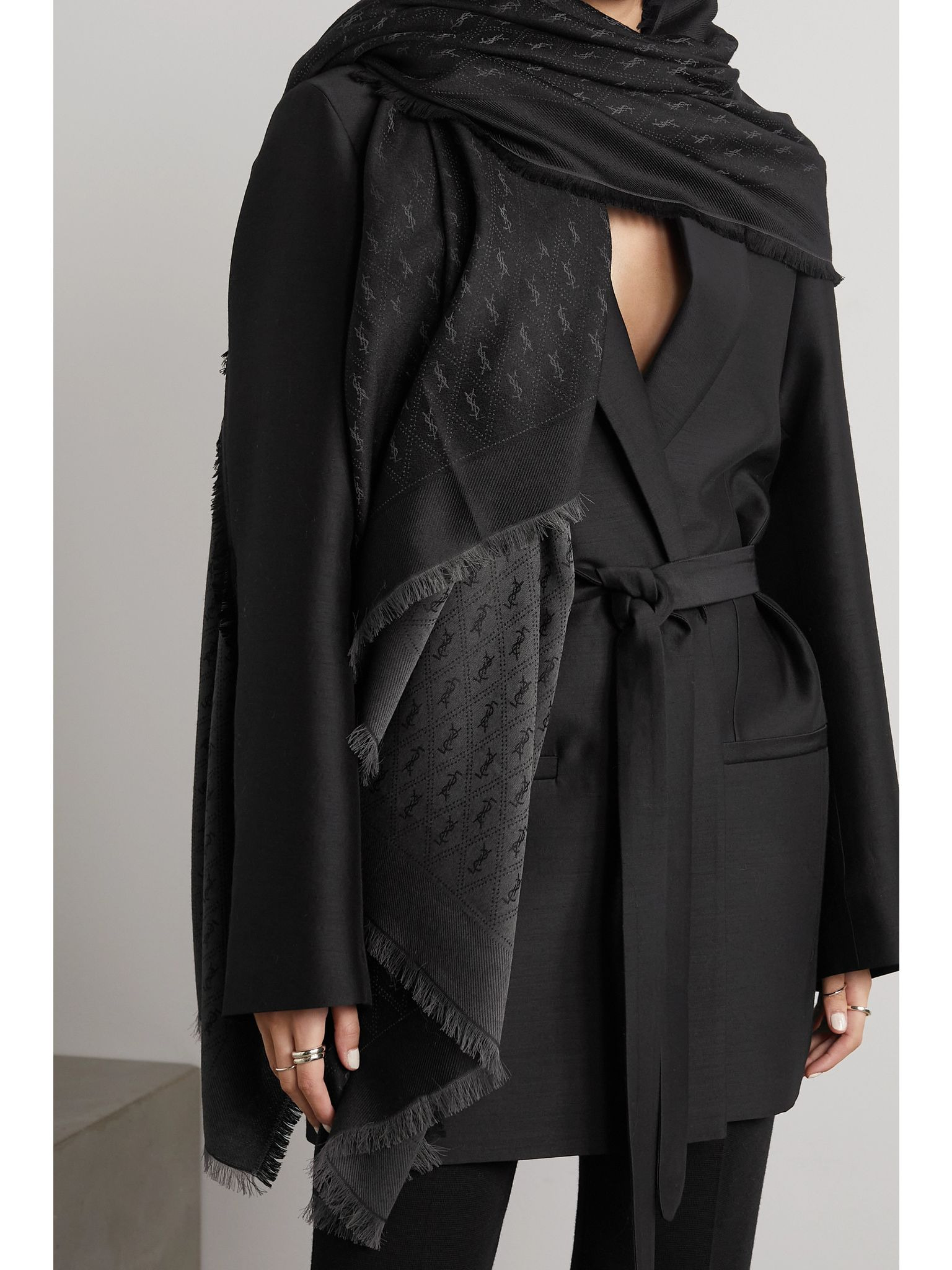 Fringed wool, cotton and silk-blend jacquard scarf Black - 2
