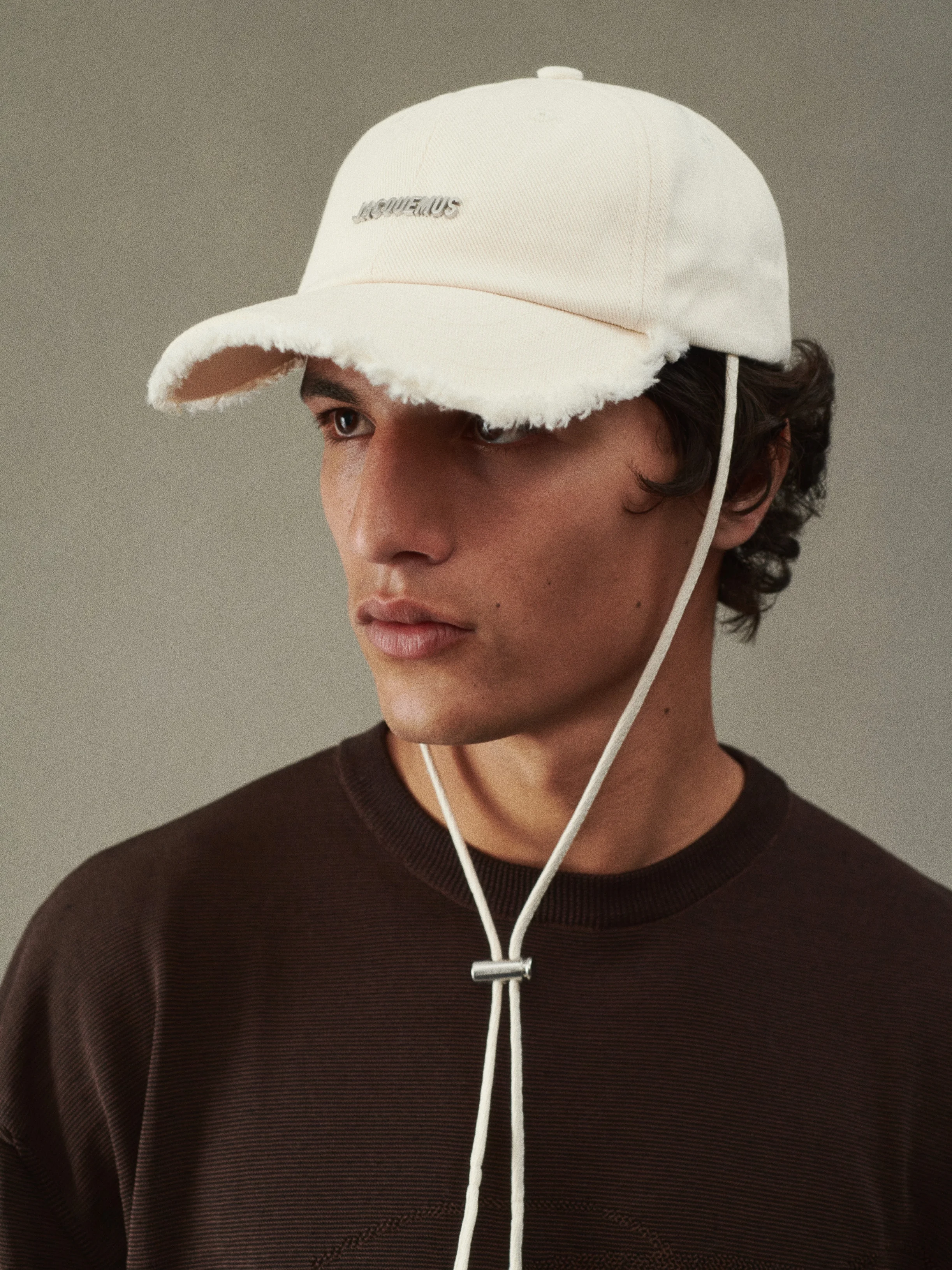 JACQUEMUS Les Classiques Artichaut logo baseball hat cap JACQUEMUS The Artichaut cap - ACU00452AW00092110 | REVERSIBLE main image 2