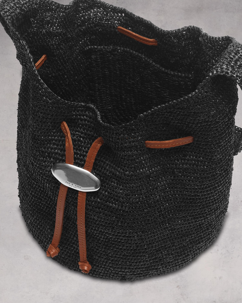 Daily Bucket Bag - Raffia
Small Tote Bag 4