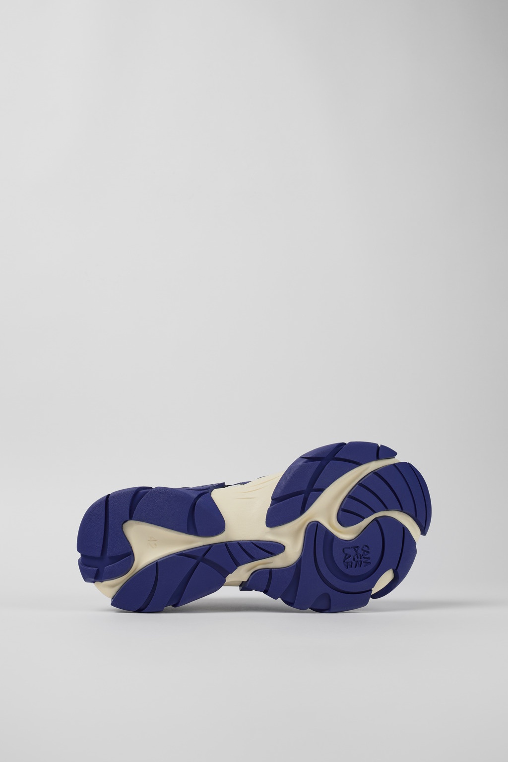 Blue and white sneakers - 5