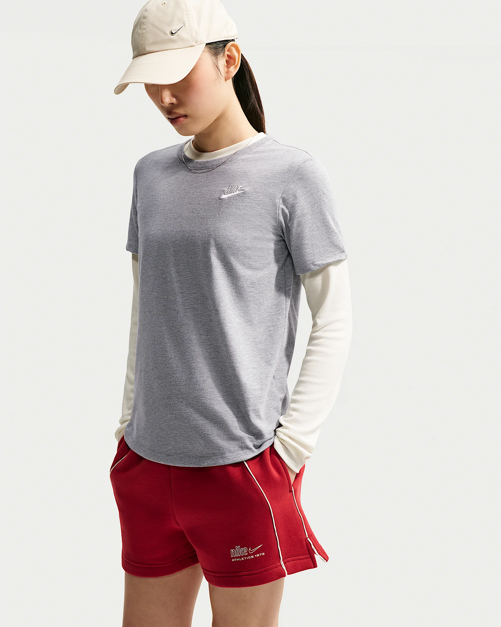 Nike Sportswear Club Essentials Women's T-Shirt - 1