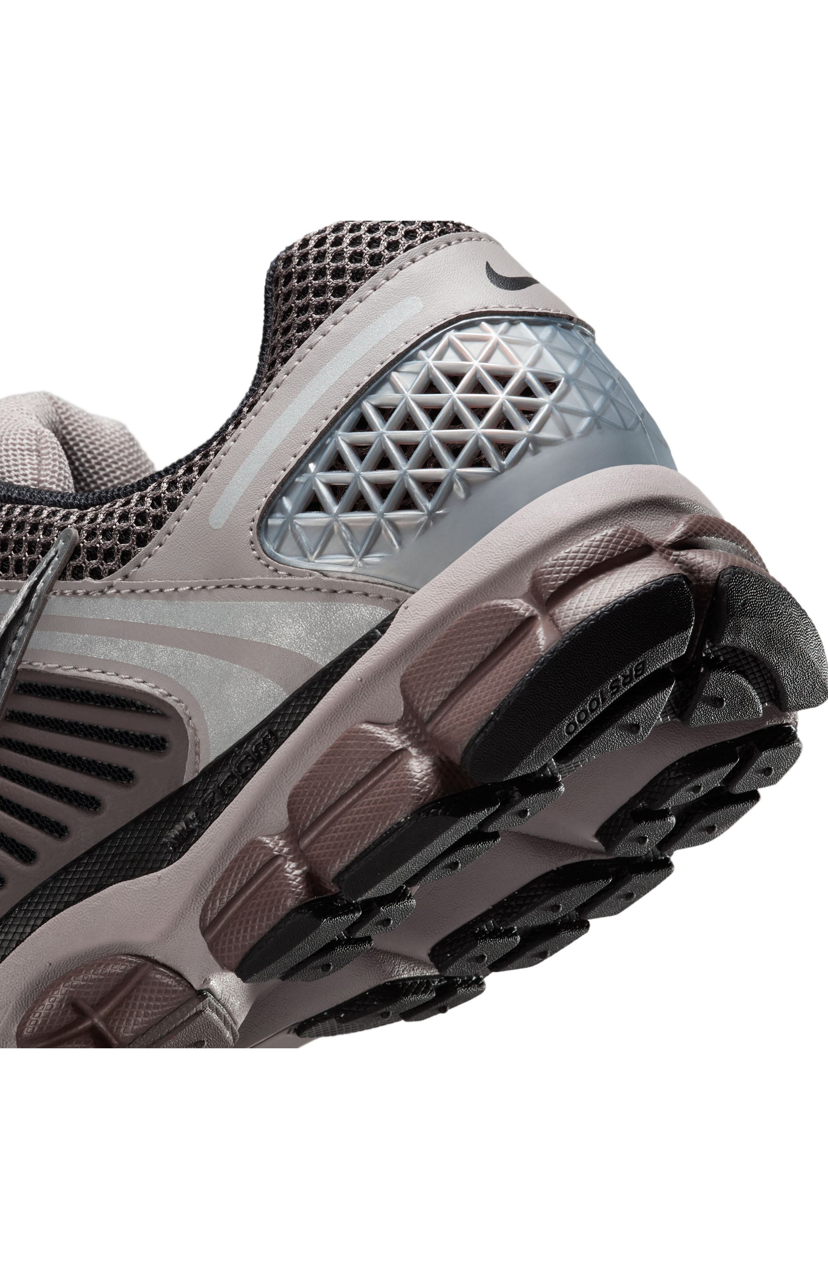 Nike Zoom Vomero 5 Sneaker in College Grey/Black at Nordstrom - 8