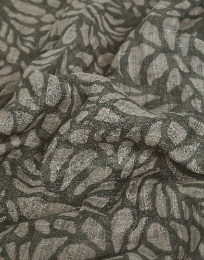 Ramage print linen scarf 3