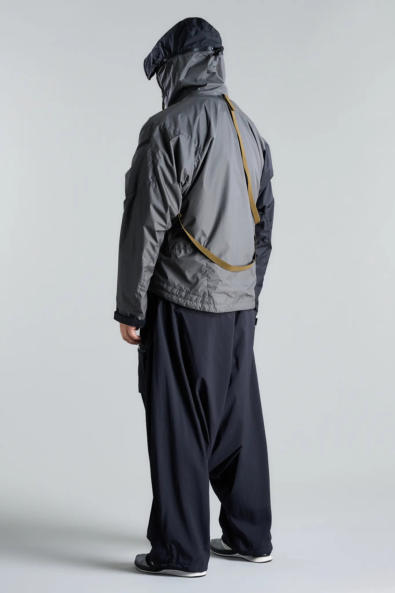 J104U-WS 2L Windstopper® Jacket Gray/Black - 4