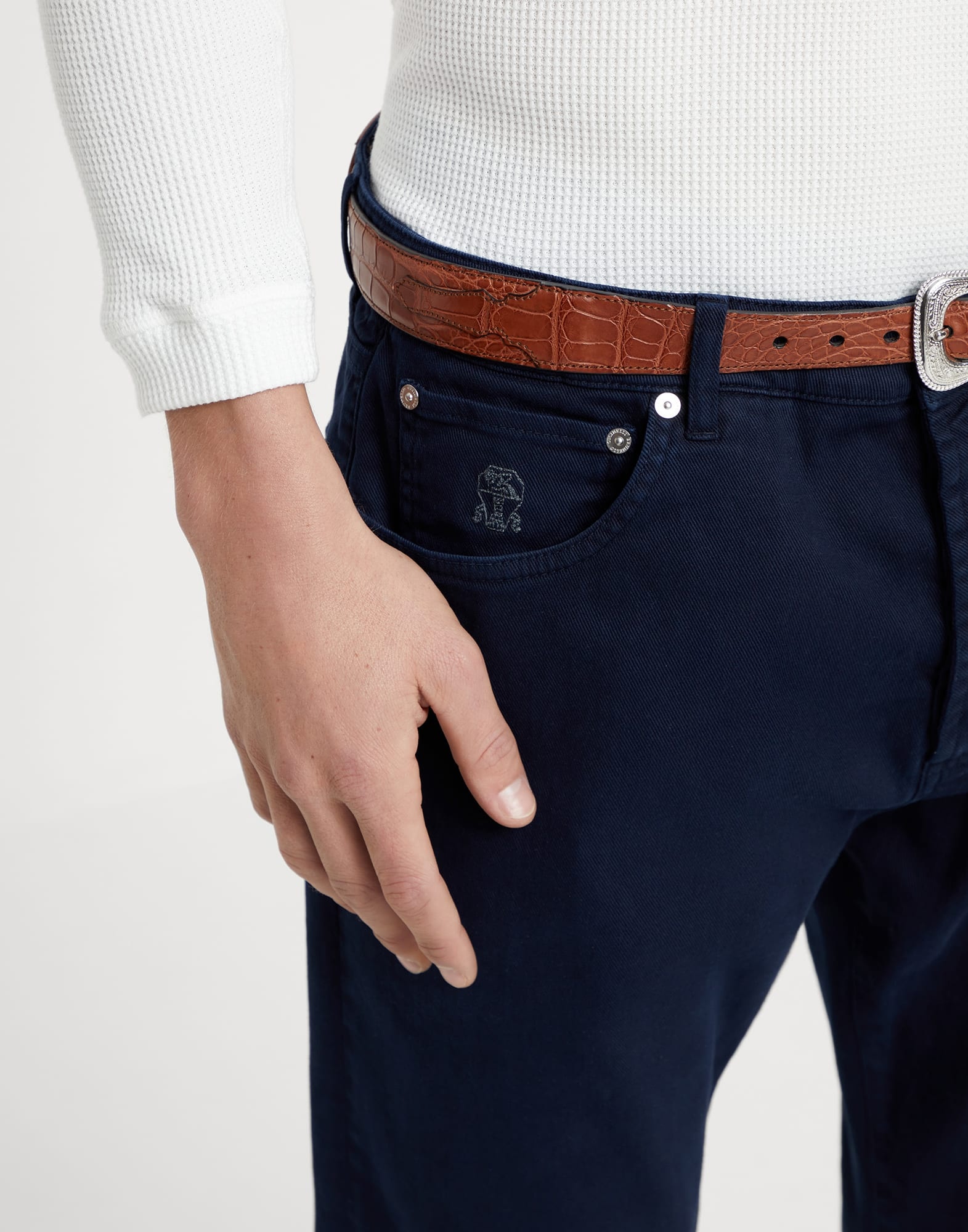Garment-dyed comfort denim leisure fit five-pocket trousers - 3