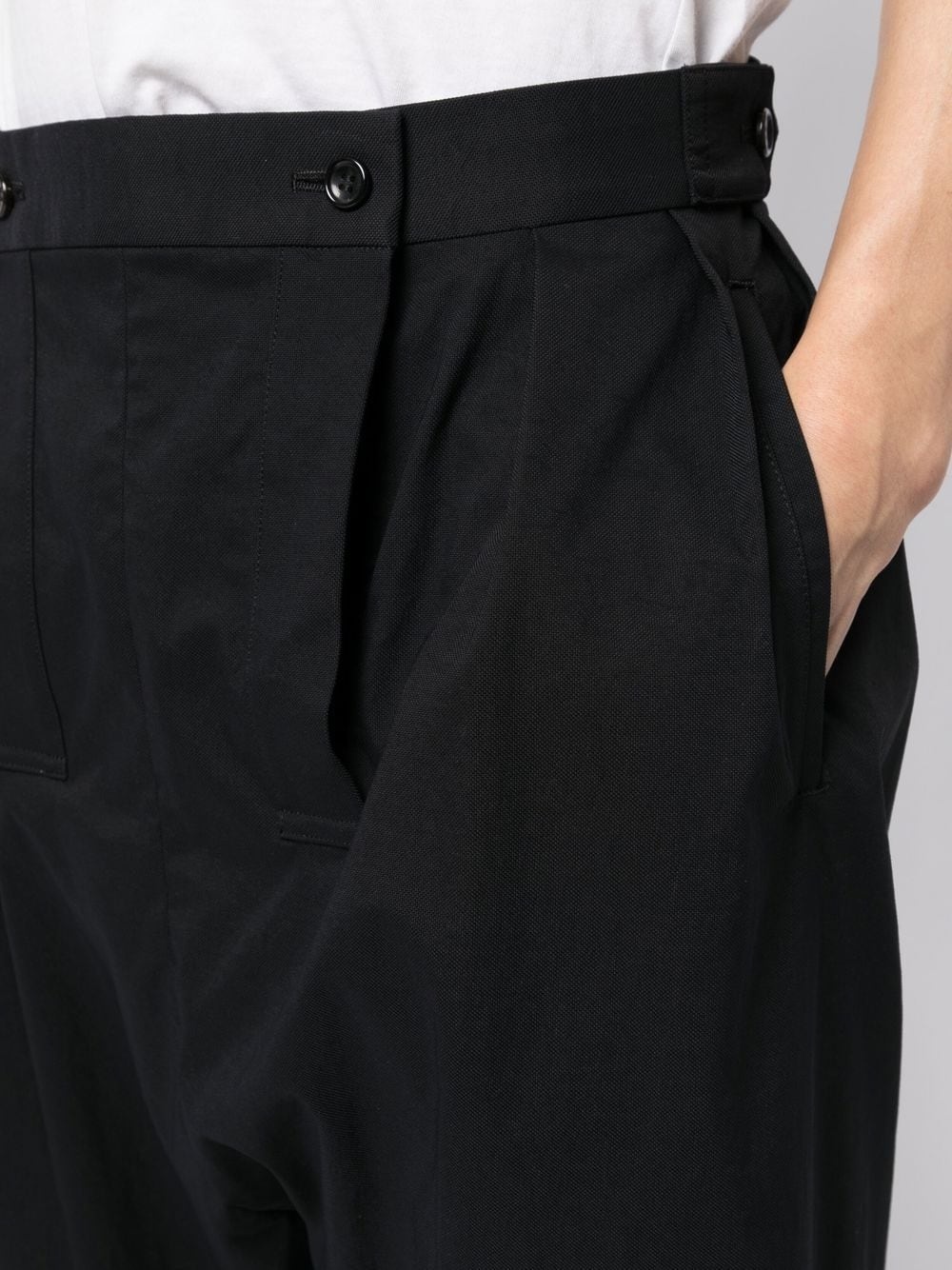 loose-fit pleat-detail trousers - 5