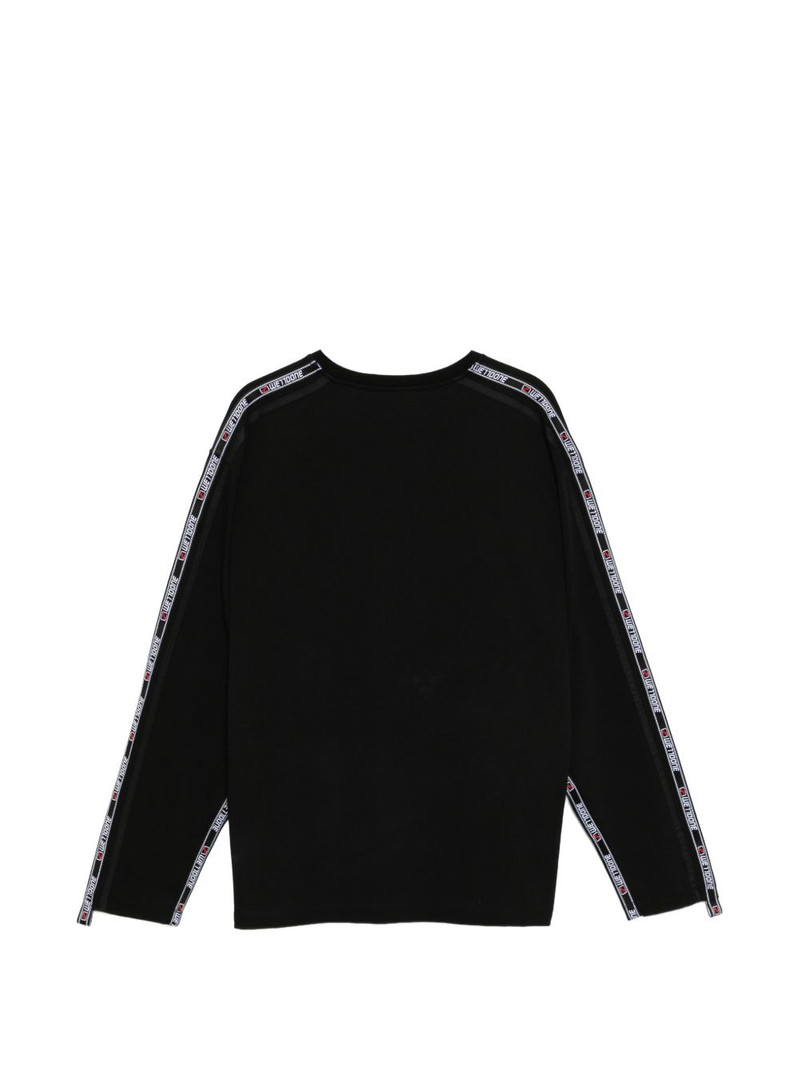 We11done logo-embroidered T-shirt outlook