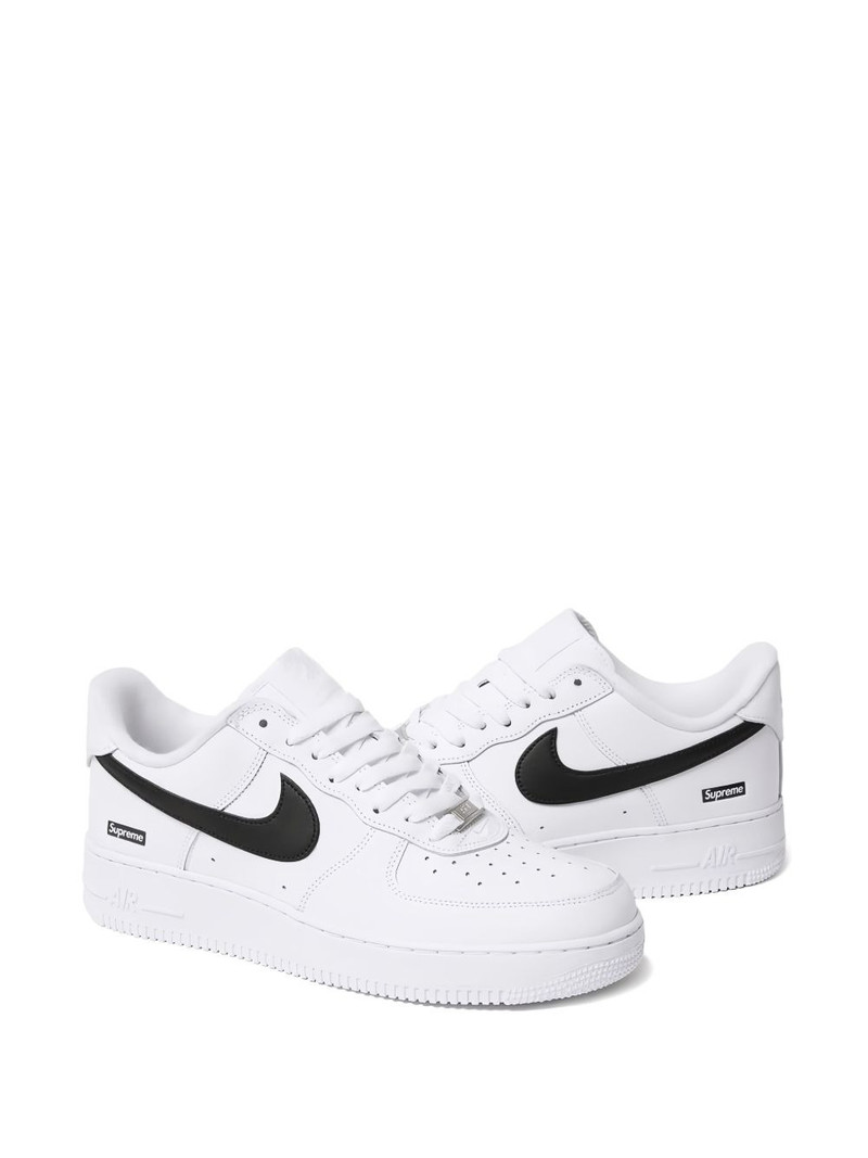 Nike Air Force 1 Low sneakers outlook