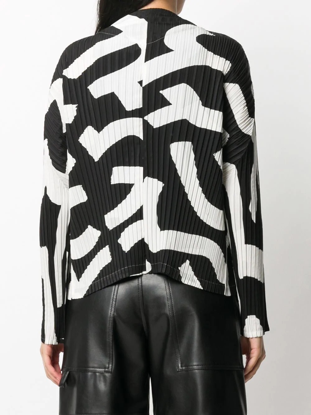 geometric print pleated jacket  - 4