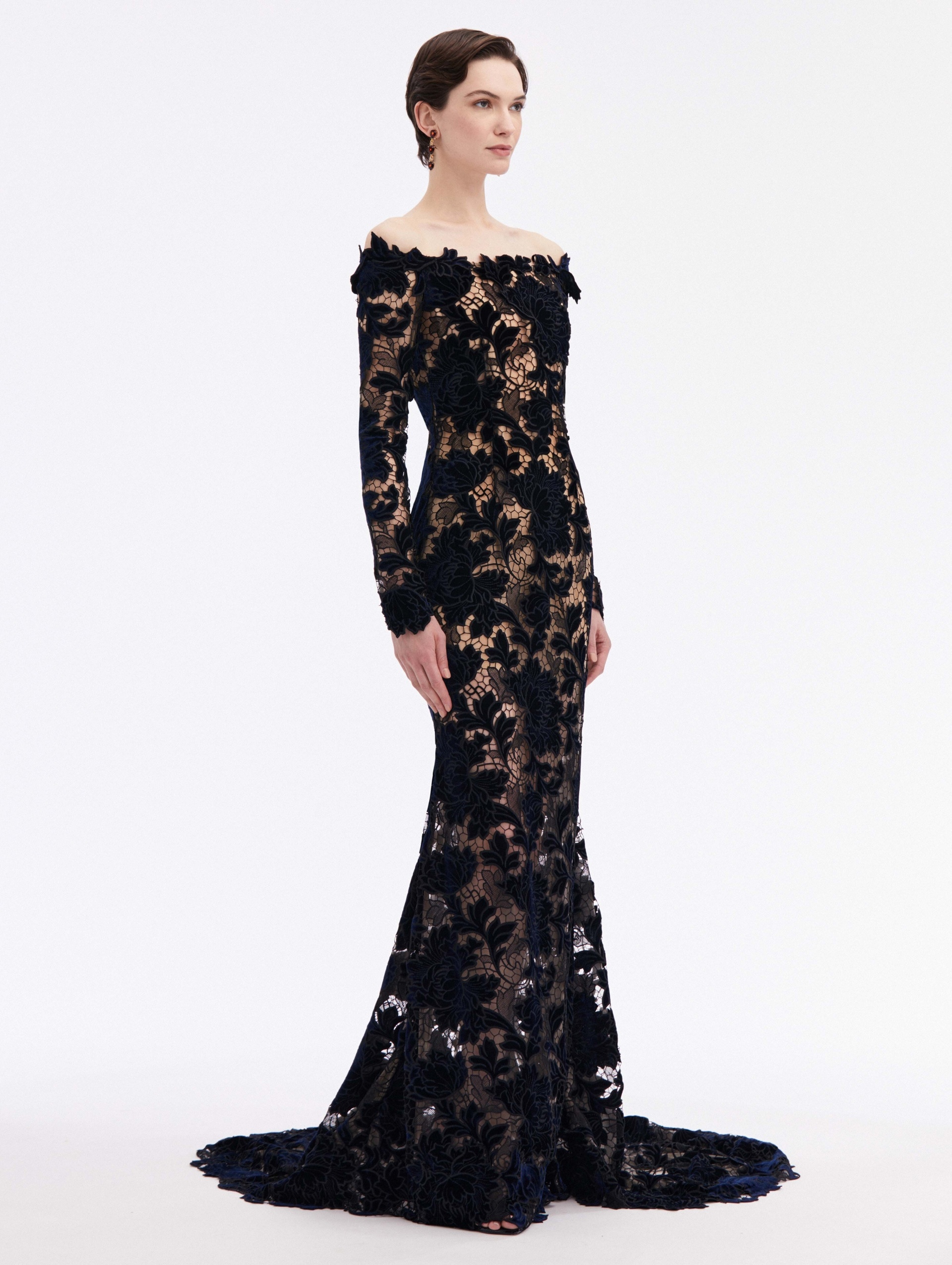 OFF SHOULDER PEONY VELVET GUIPURE GOWN - 3
