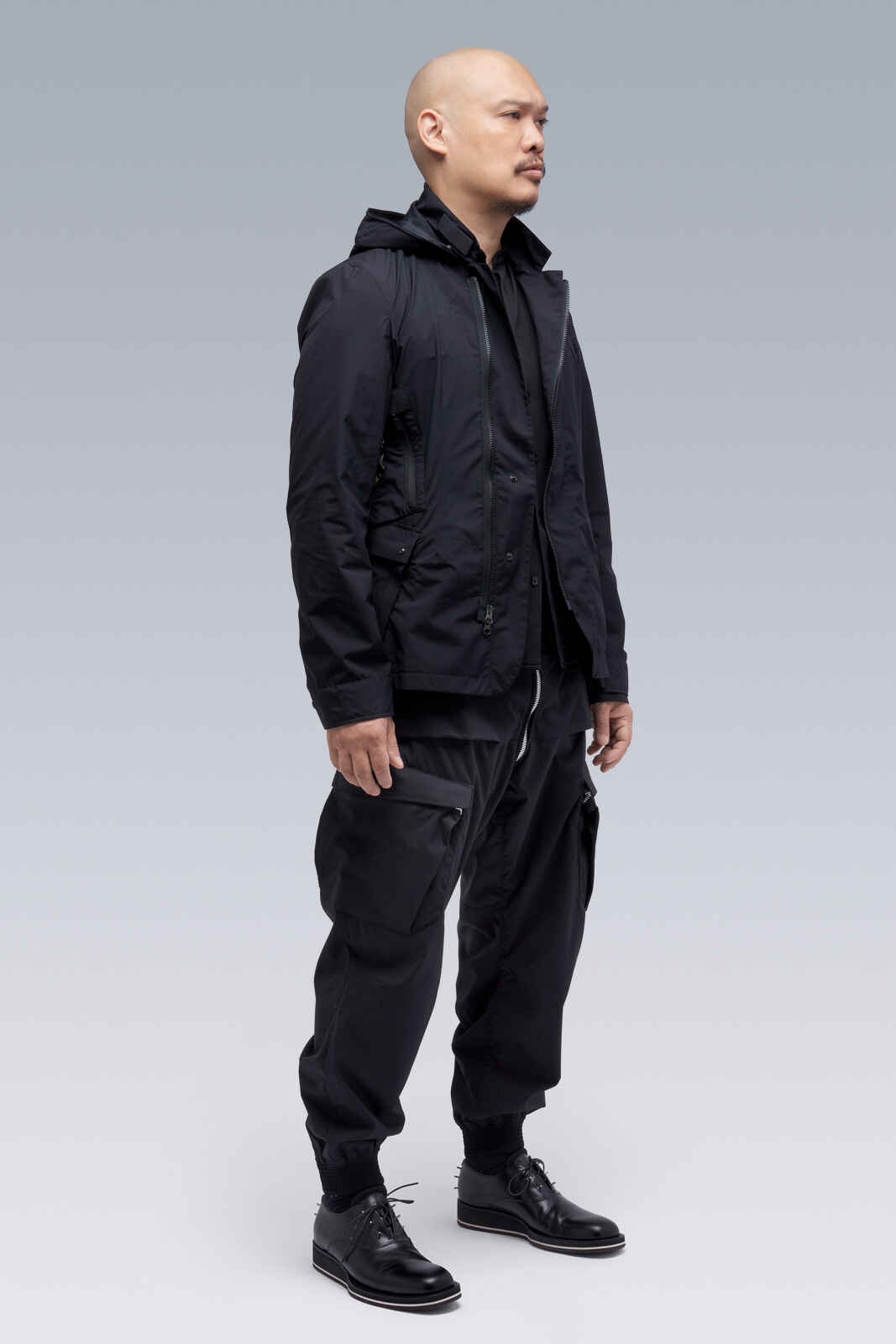 P38-E Encapsulated Nylon Cargo Pant Black - 4