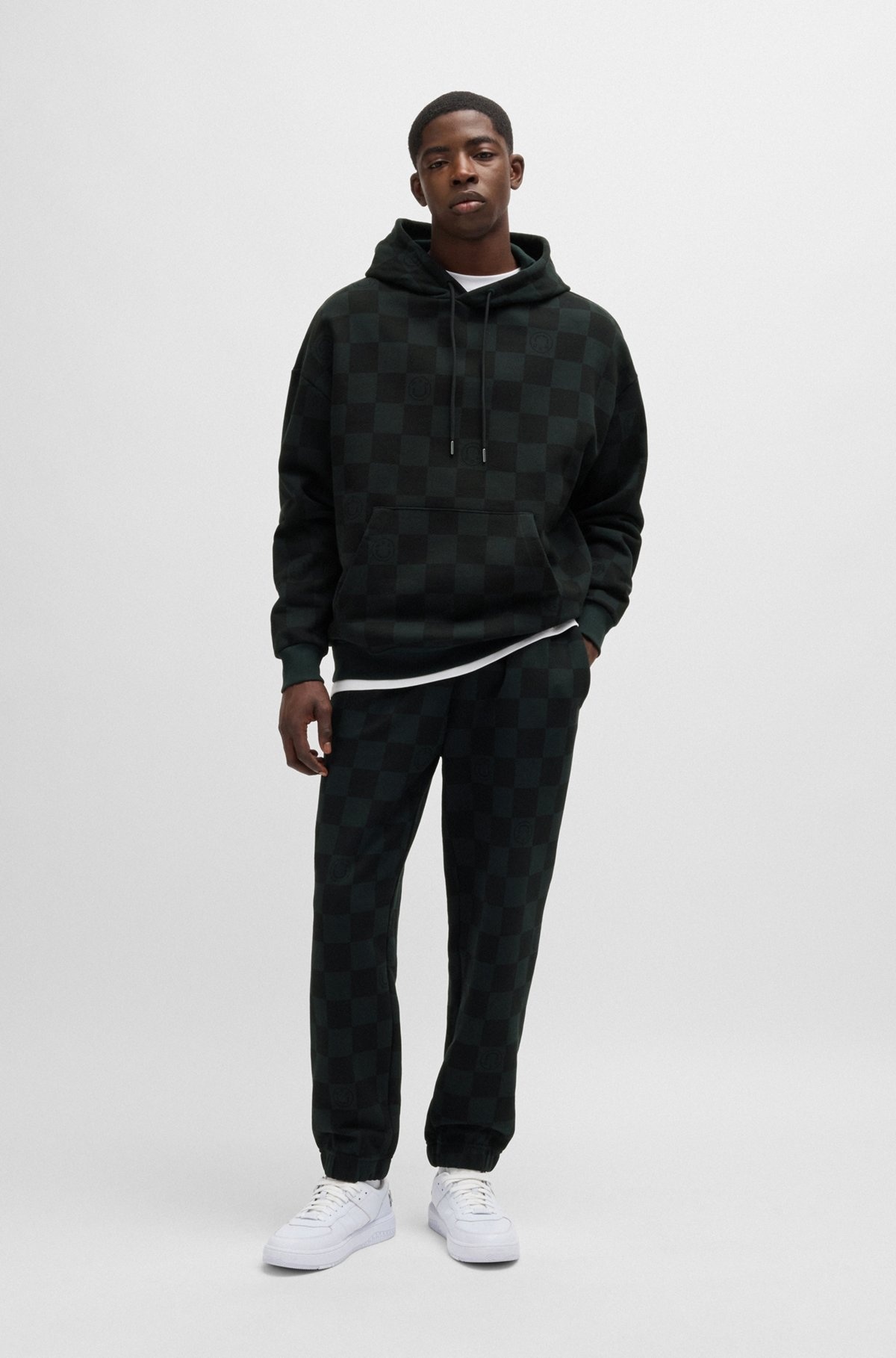 LOOSE-FIT TRACKSUIT BOTTOMS WITH CHECKERBOARD PRINT - 4