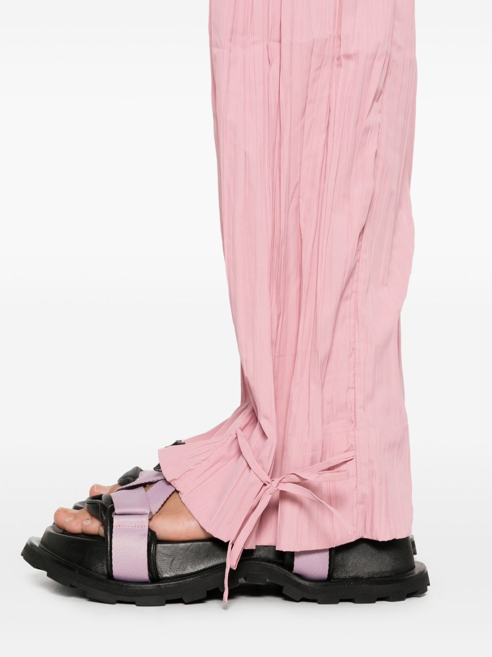 tie-fastening loose trousers - 5