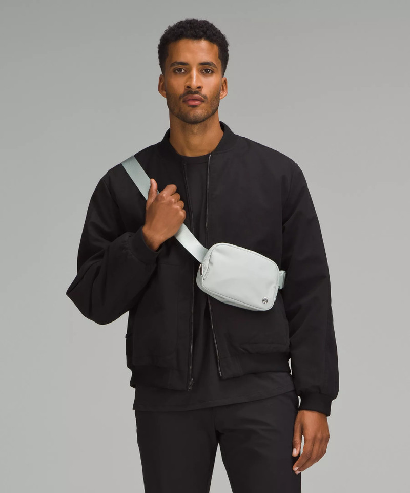 Everywhere Belt Bag with Long Strap 1L 6