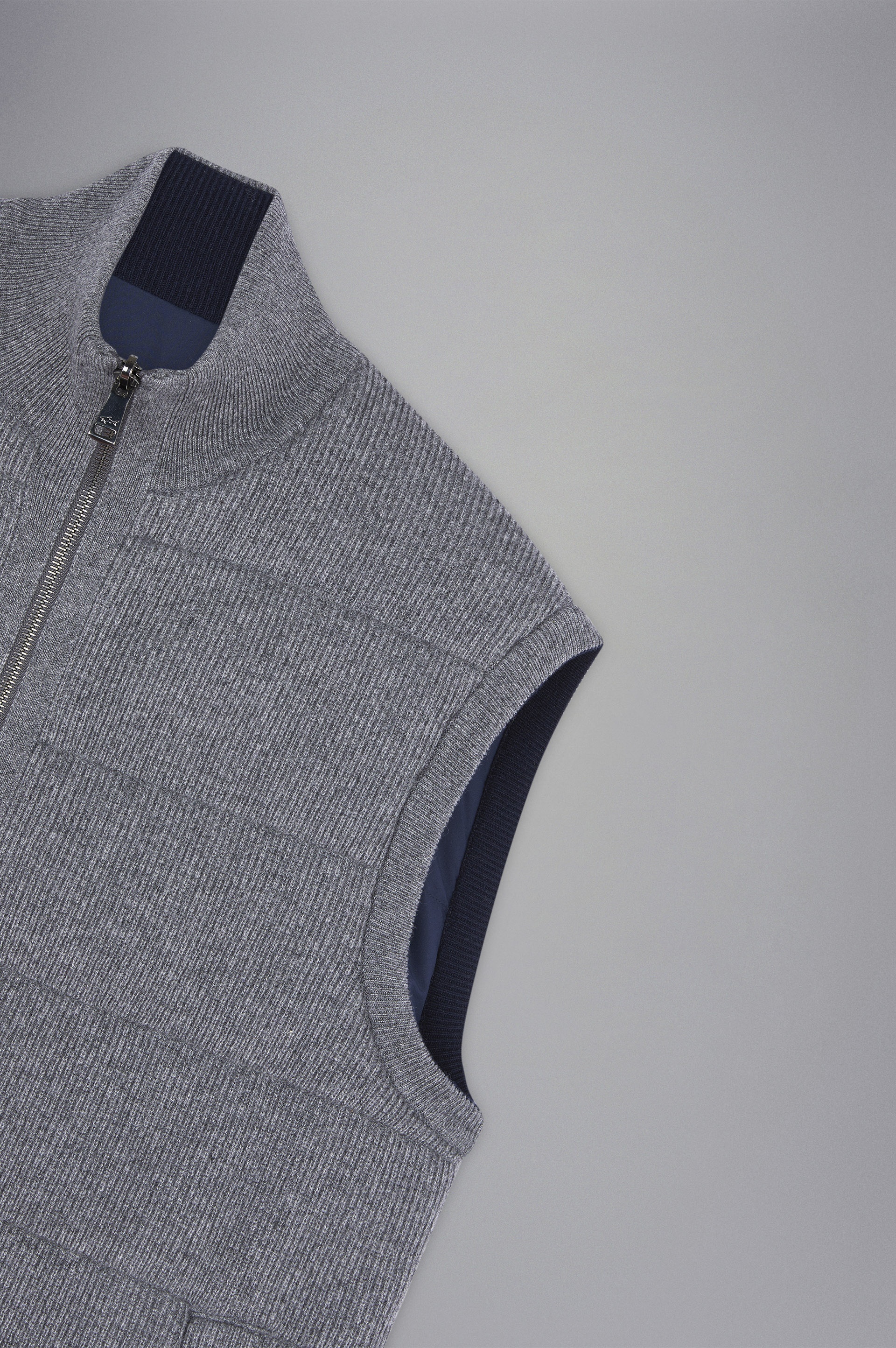 WOOL, CASHMERE AND TYPHOON PLATINUM HYBRID VEST - 5