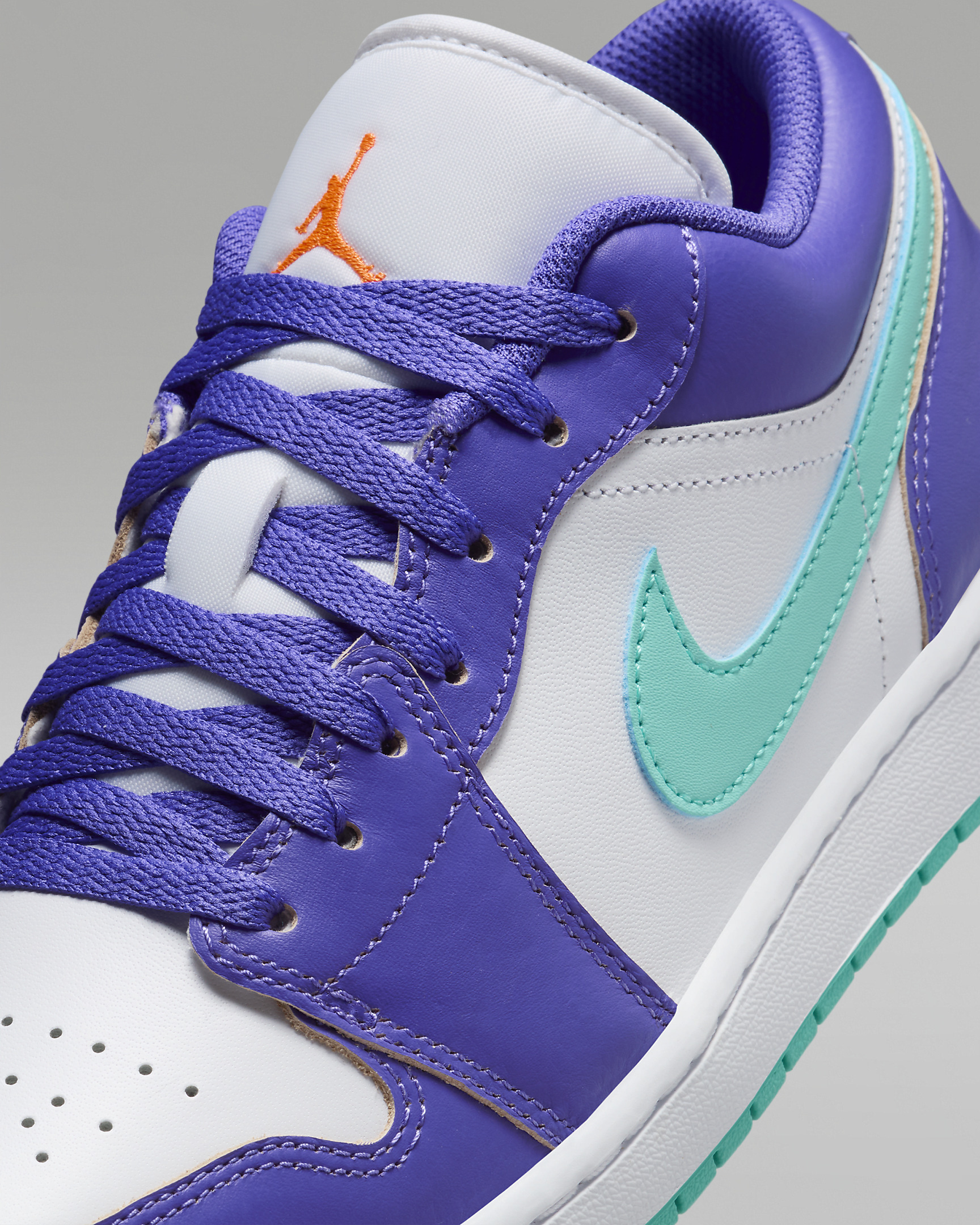 Air Jordan 1 Low SE Men's Shoes - 7