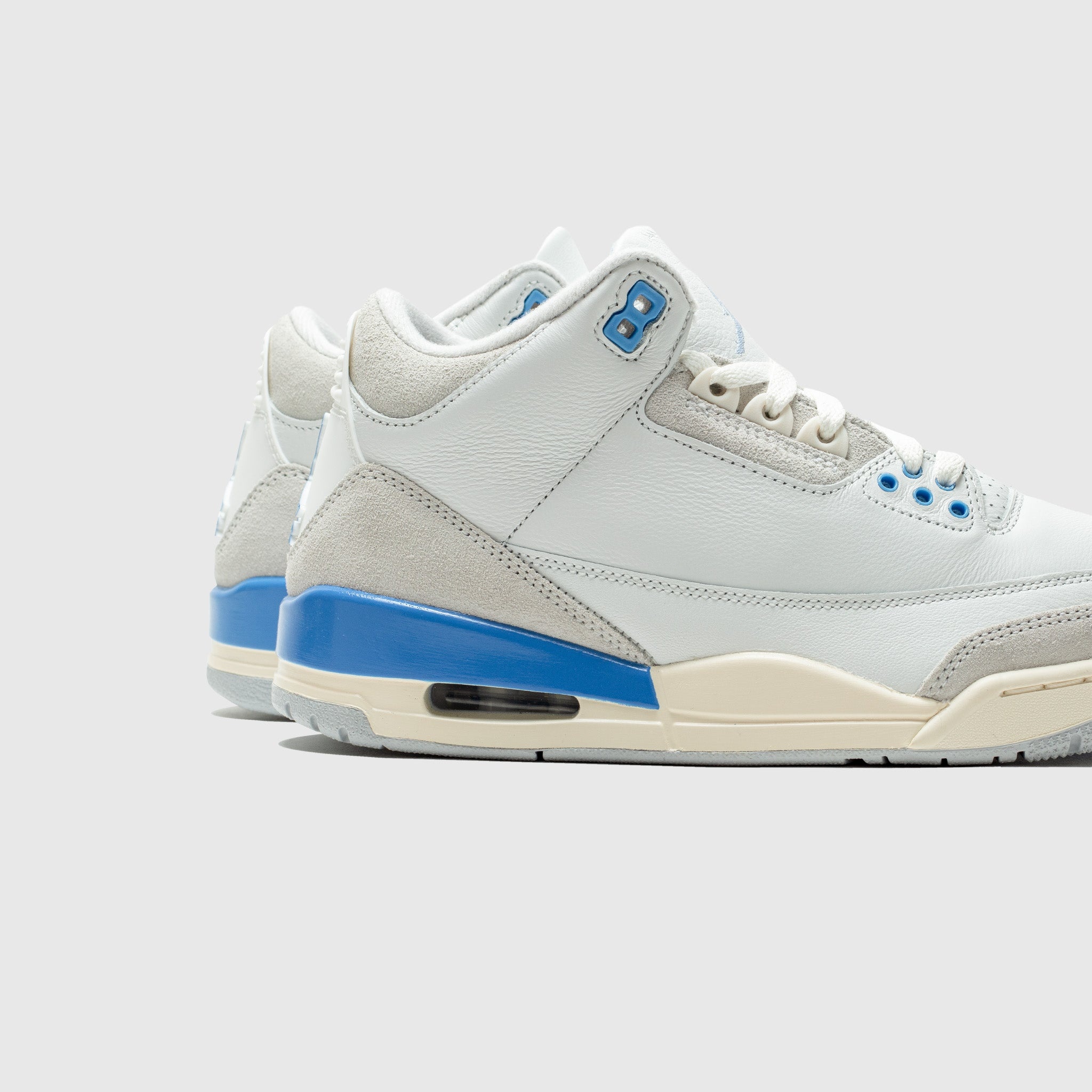 AIR JORDAN 3 RETRO "LUCKY SHORTS" - 5