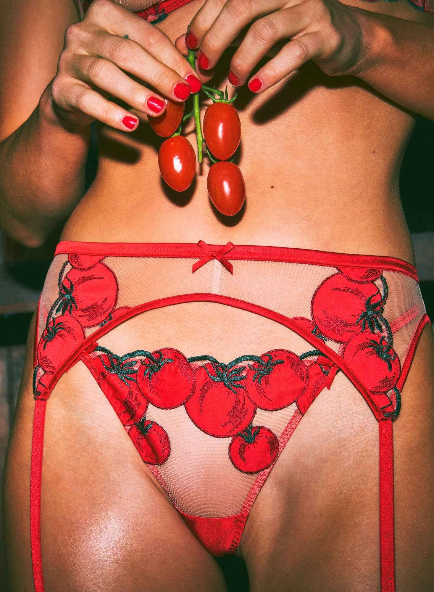 Pomodoro Embroidery V-String - 2