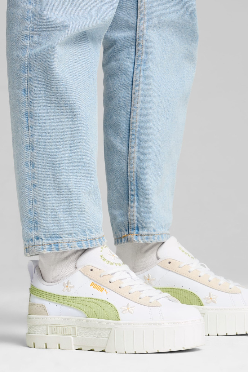 PUMA Mayze Embroidery Sneakers Women outlook