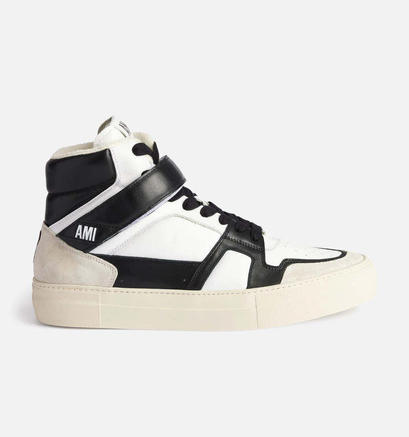 AMI Paris High-Top Ami De Coeur Sneakers outlook