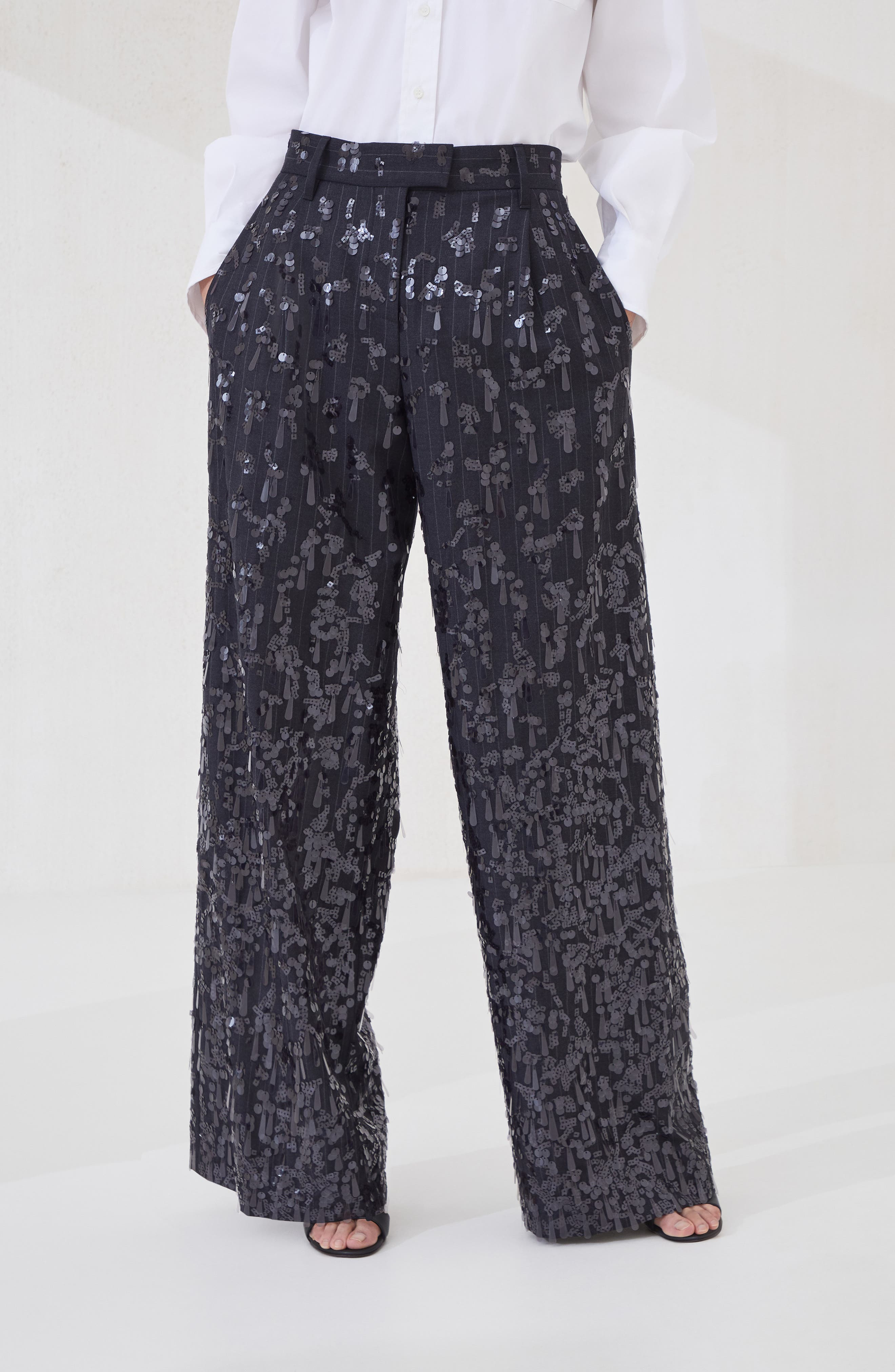 Brunello Cucinelli Loose trousers with swing drops embroidery in Lignite Grey at Nordstrom - 2