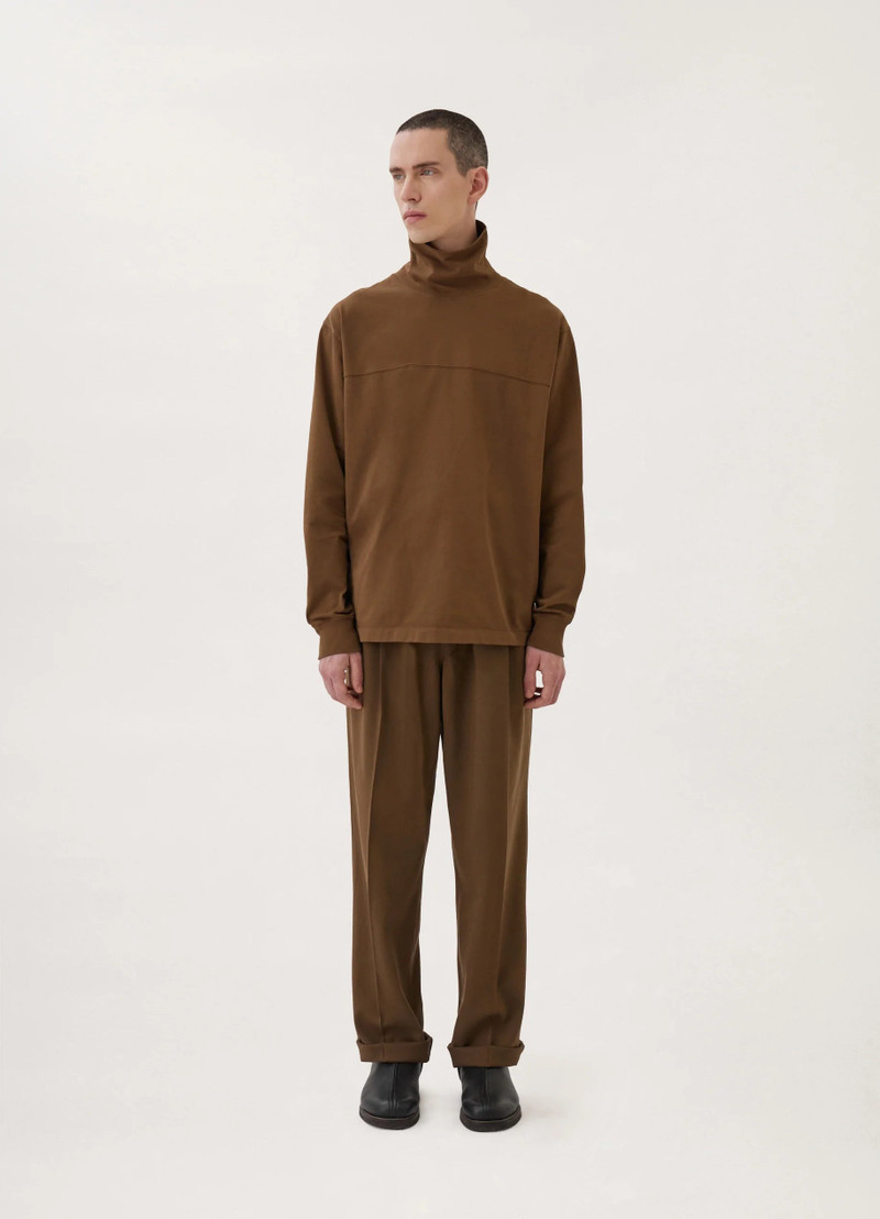 HIGH COLLAR SWEATSHIRT
MEDIUM JERSEY 5