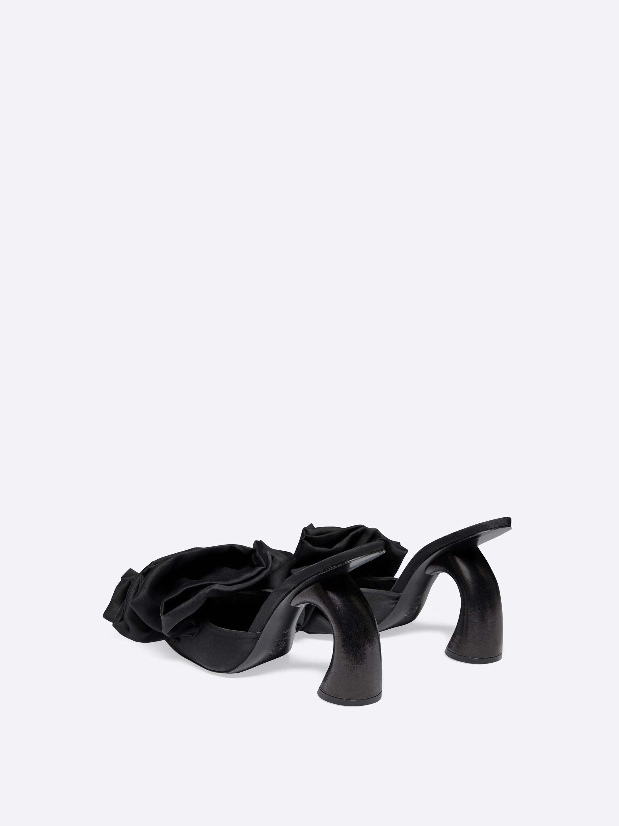 RUFFLED MULES - 4