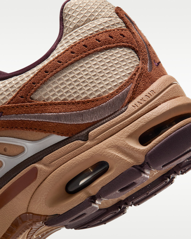 Nike Air Max Moto 2K Men's Shoes 8
