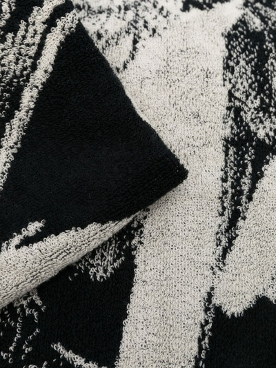 Yohji Yamamoto logo print towel outlook