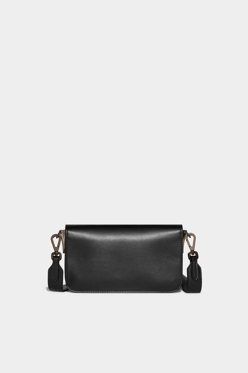 DSQUARED2 D2 STATEMENT SHOULDER BAG outlook