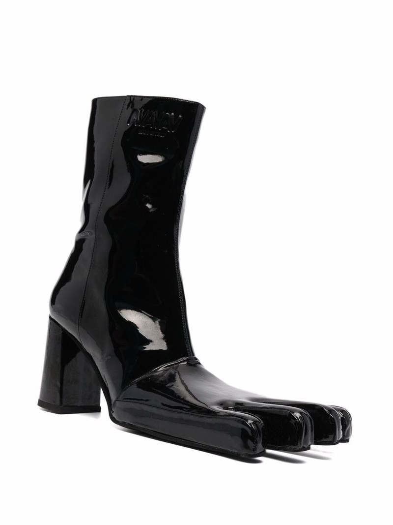 AVAVAV four-toe boots outlook