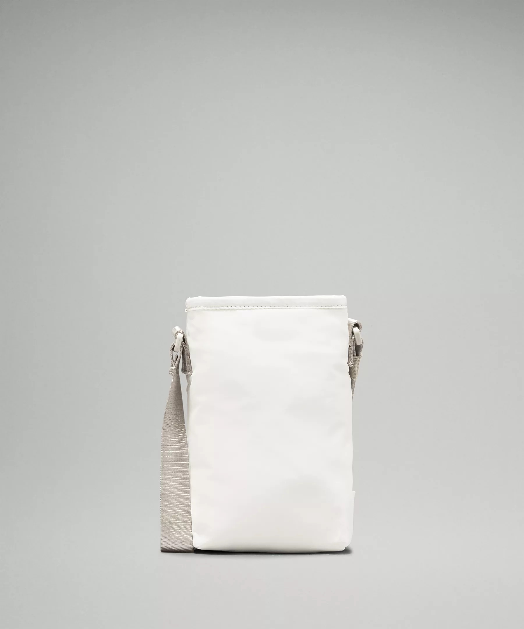 Water Bottle Crossbody with Front Pocket 2L - 3