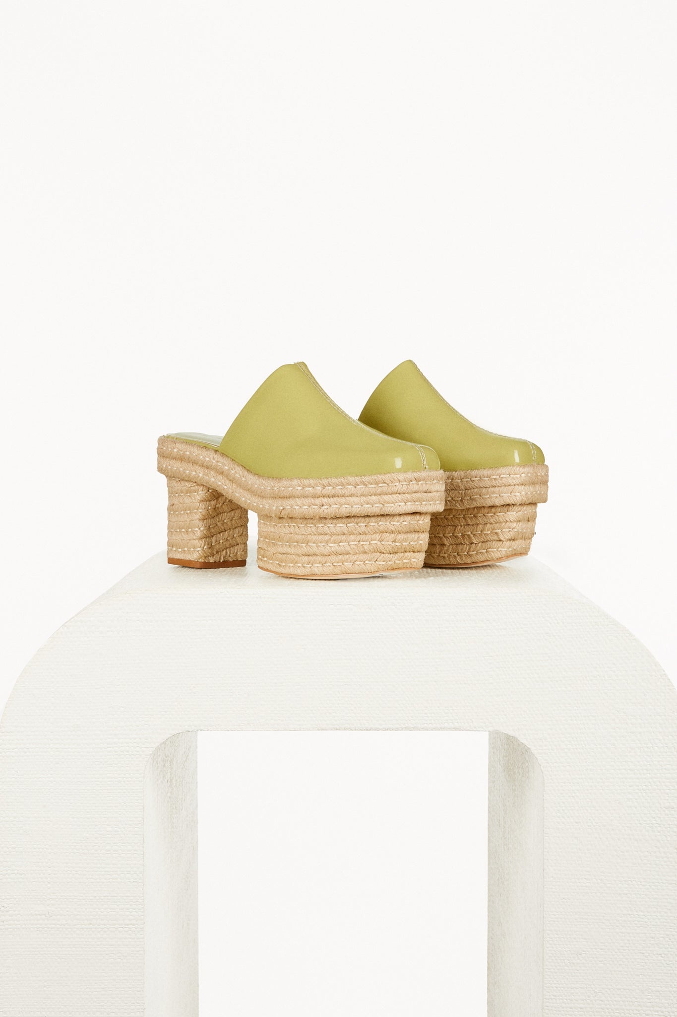 LEAH CLOG - 3
