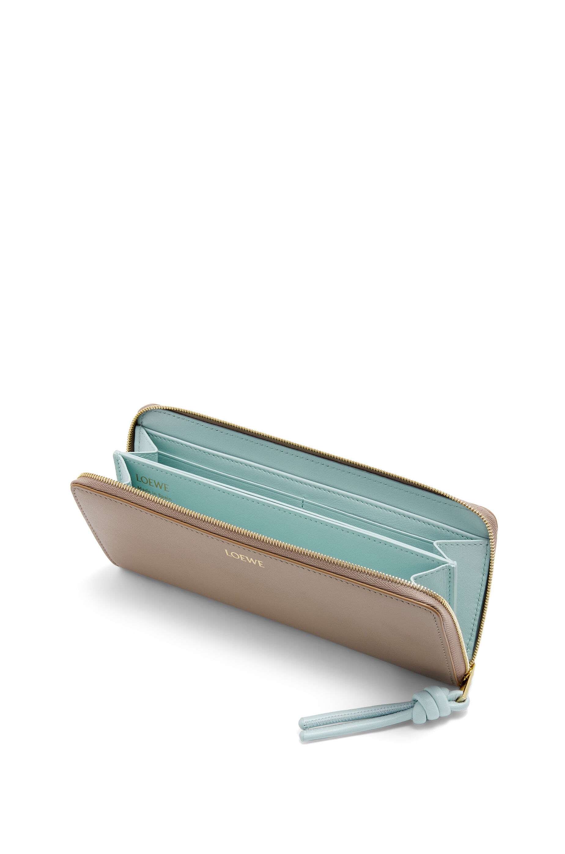 Knot zip around wallet in shiny nappa calfskin - 2