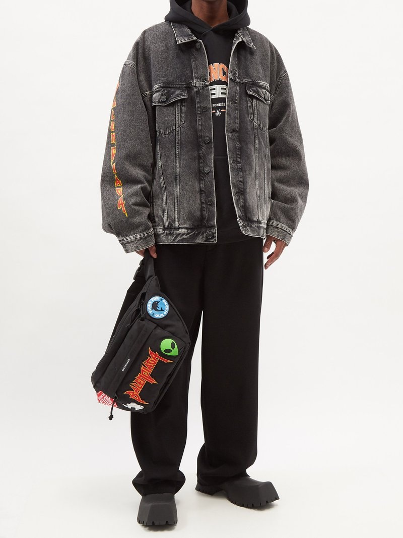 BALENCIAGA Men's Explorer Xxl Beltpack in Black | REVERSIBLE